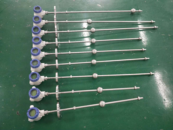 磁致伸縮液位計
