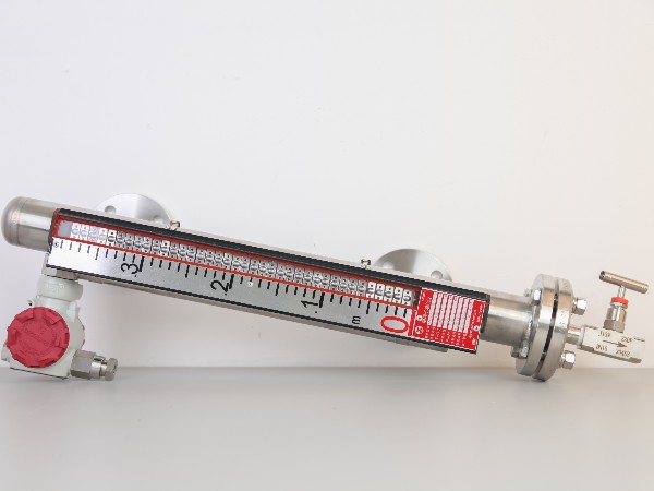 磁翻板液位計(jì)是什么？工作原理與用途詳解【西安相遠(yuǎn)科技】