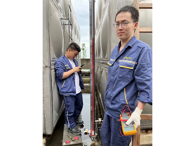 西安相遠(yuǎn)衛(wèi)生級(jí)磁翻板液位計(jì)用于瀘州老窖