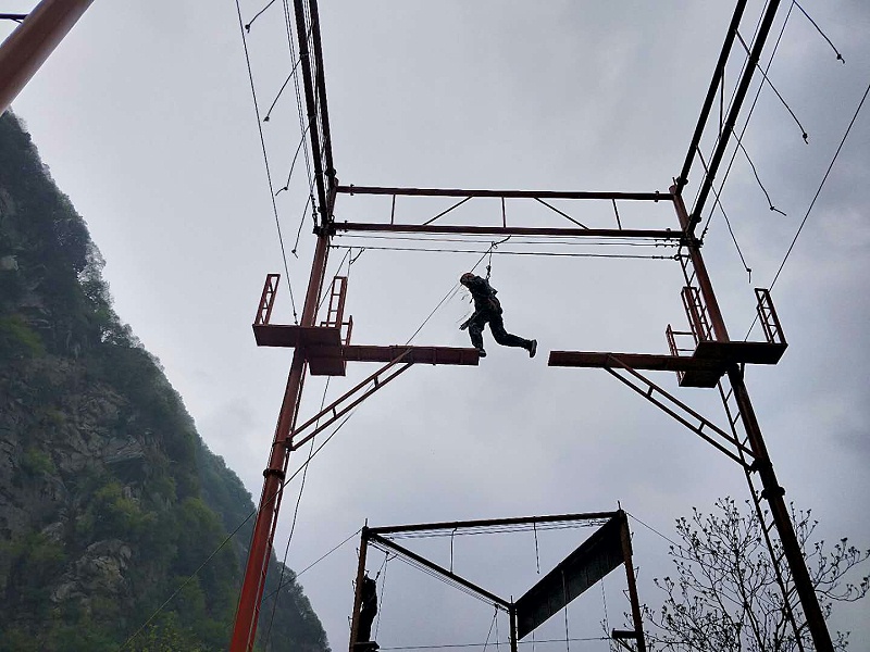 高空斷橋 (1)