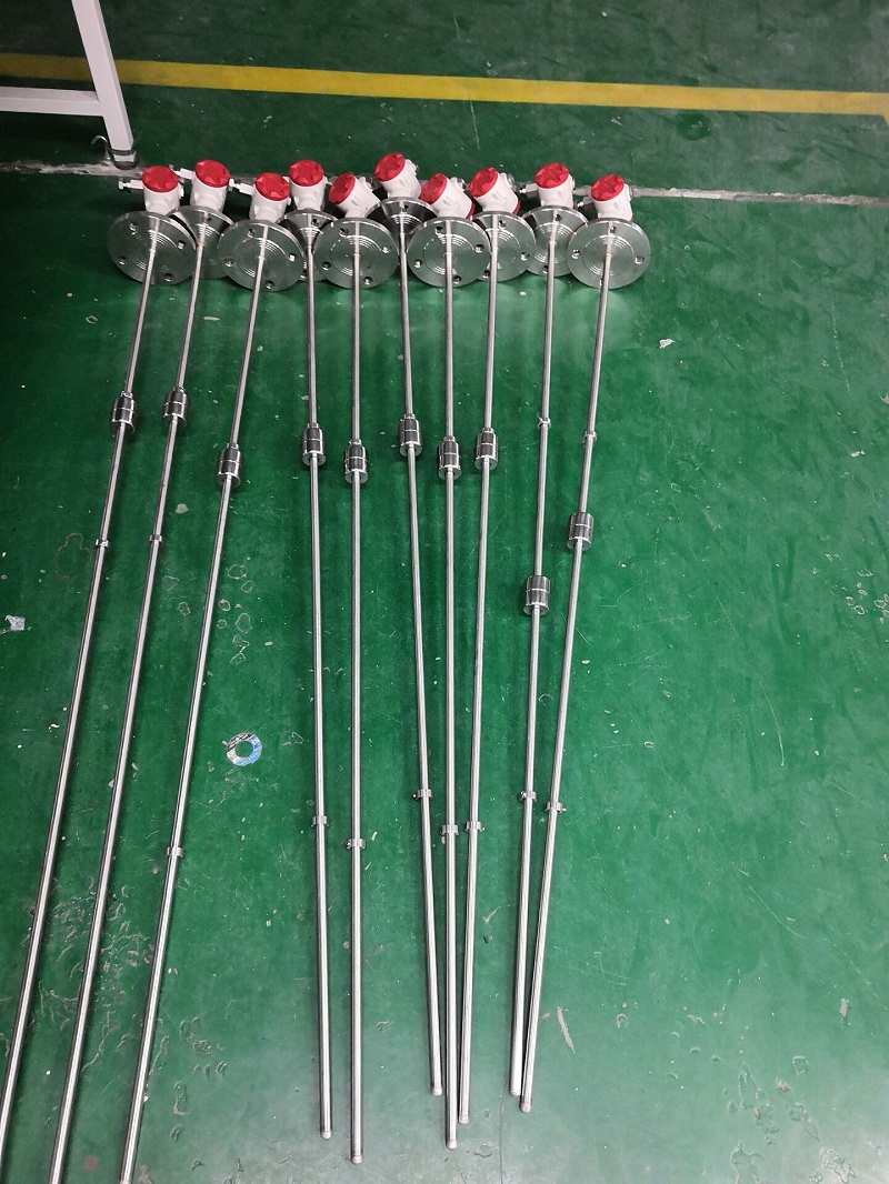 磁致伸縮液位計