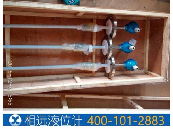 硝酸使用頂裝304襯四氟液位計(jì)為何不好用？
